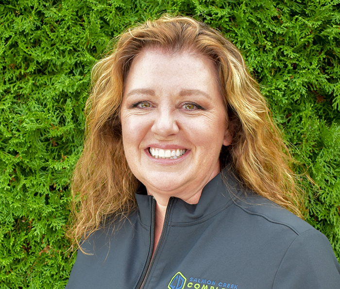 Registered dental assistant Christine